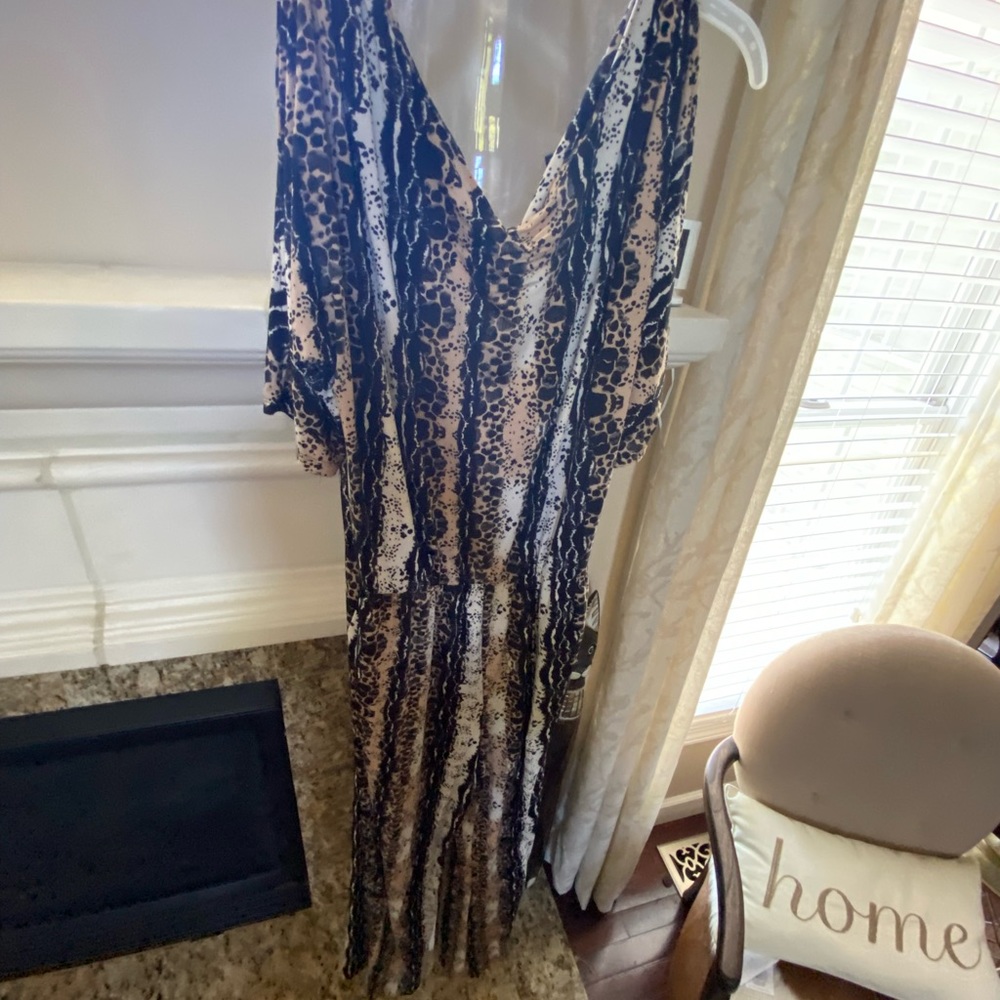 Animal patch Jumpsuit - Picture 2 of 3